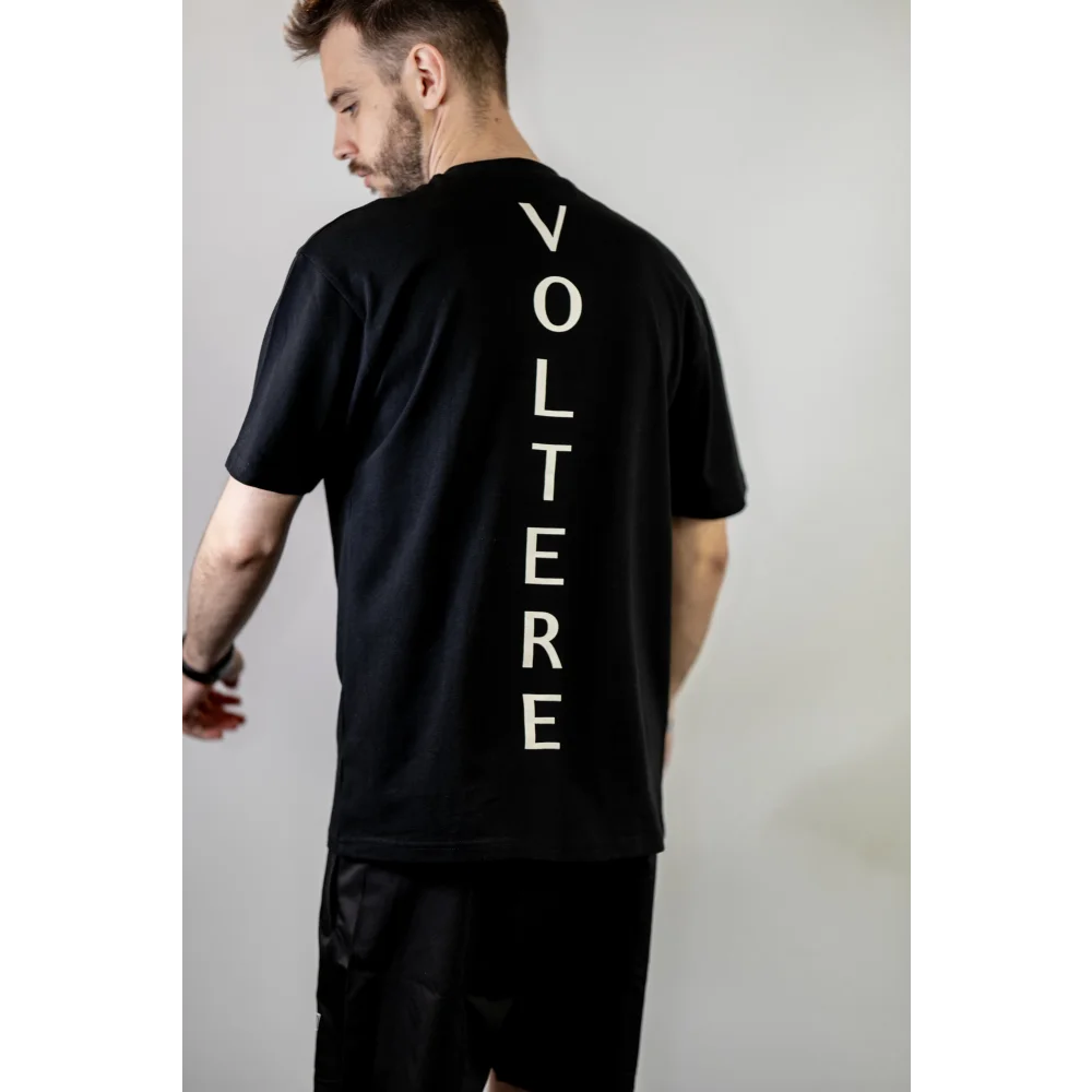 Strength and Honour - Cotton Tee - T-Shirt